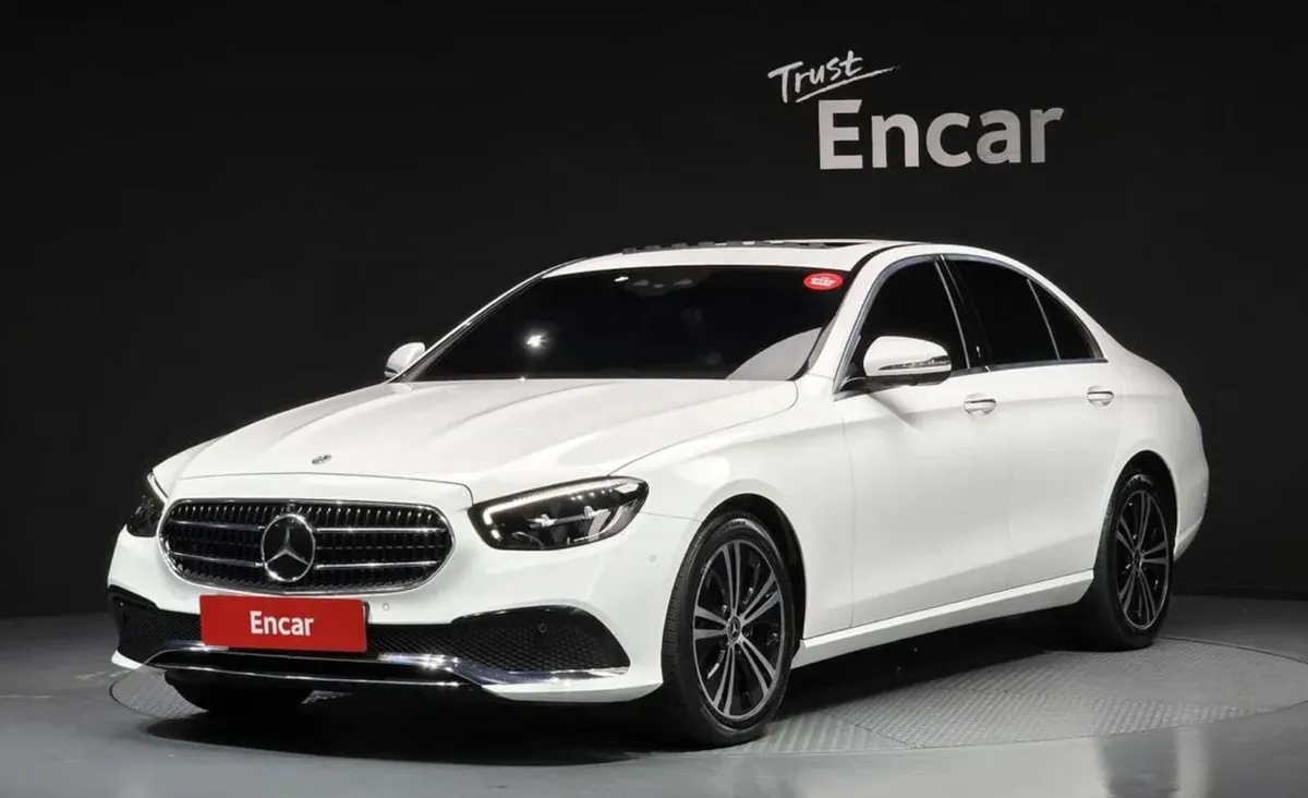 MERCEDES-BENZ E250 AR-GARDE 2022