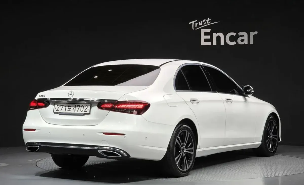 MERCEDES-BENZ E250 AR-GARDE 2022