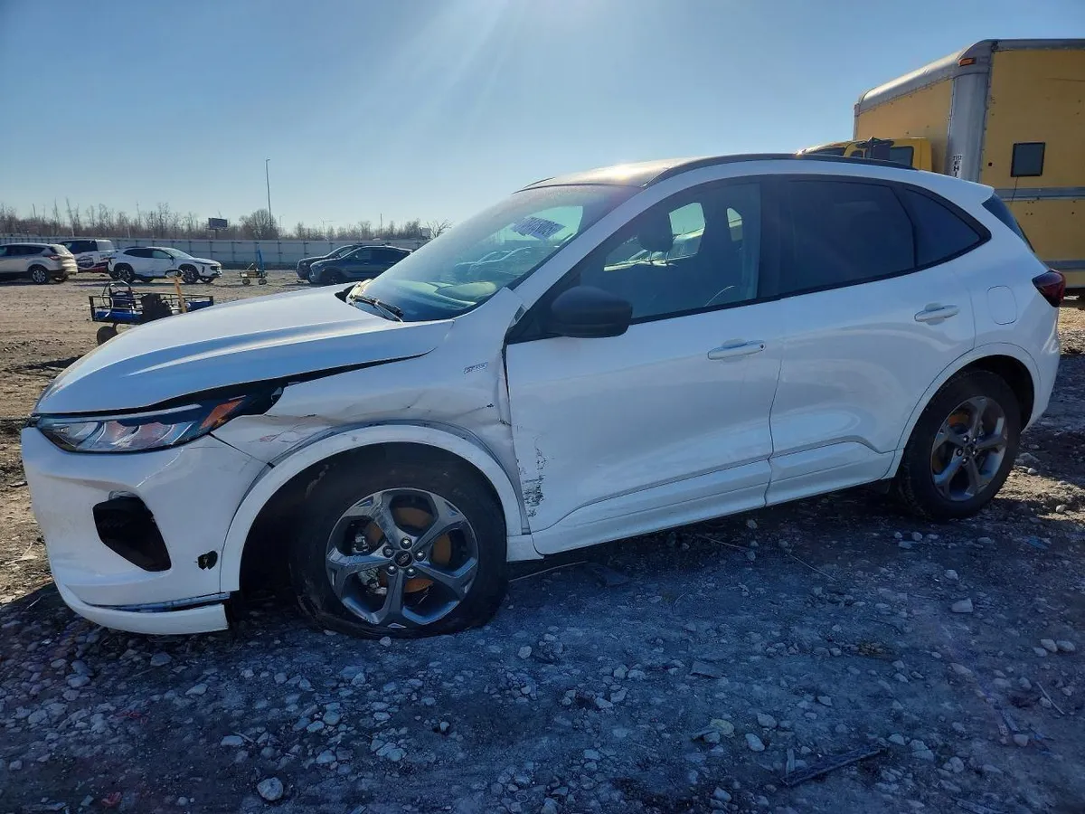 FORD ESCAPE ST LINE 2023