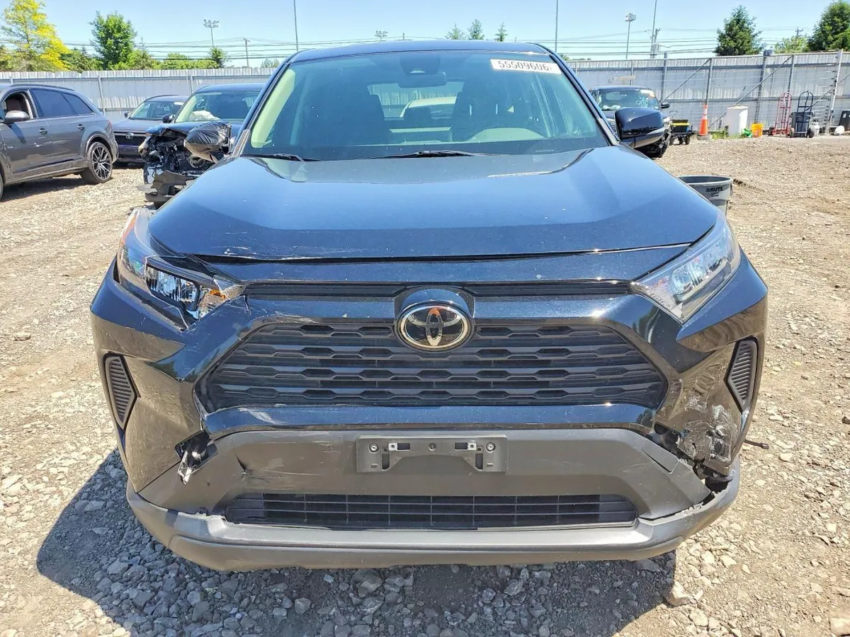 TOYOTA RAV4 LE 2022