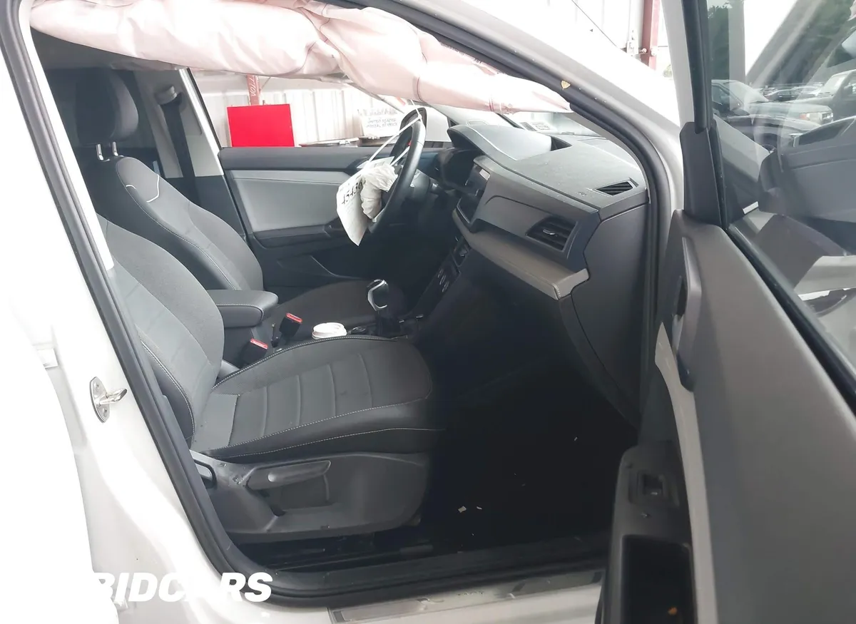 VOLKSWAGEN TAOS SE 2024