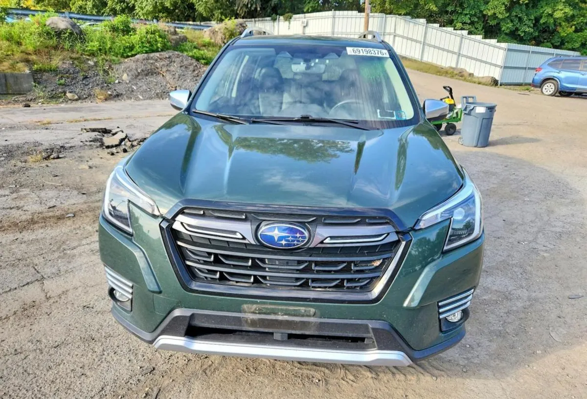 SUBARU FORESTER TOURING 2023
