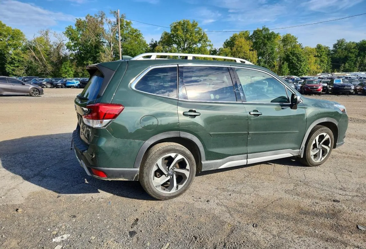 SUBARU FORESTER TOURING 2023