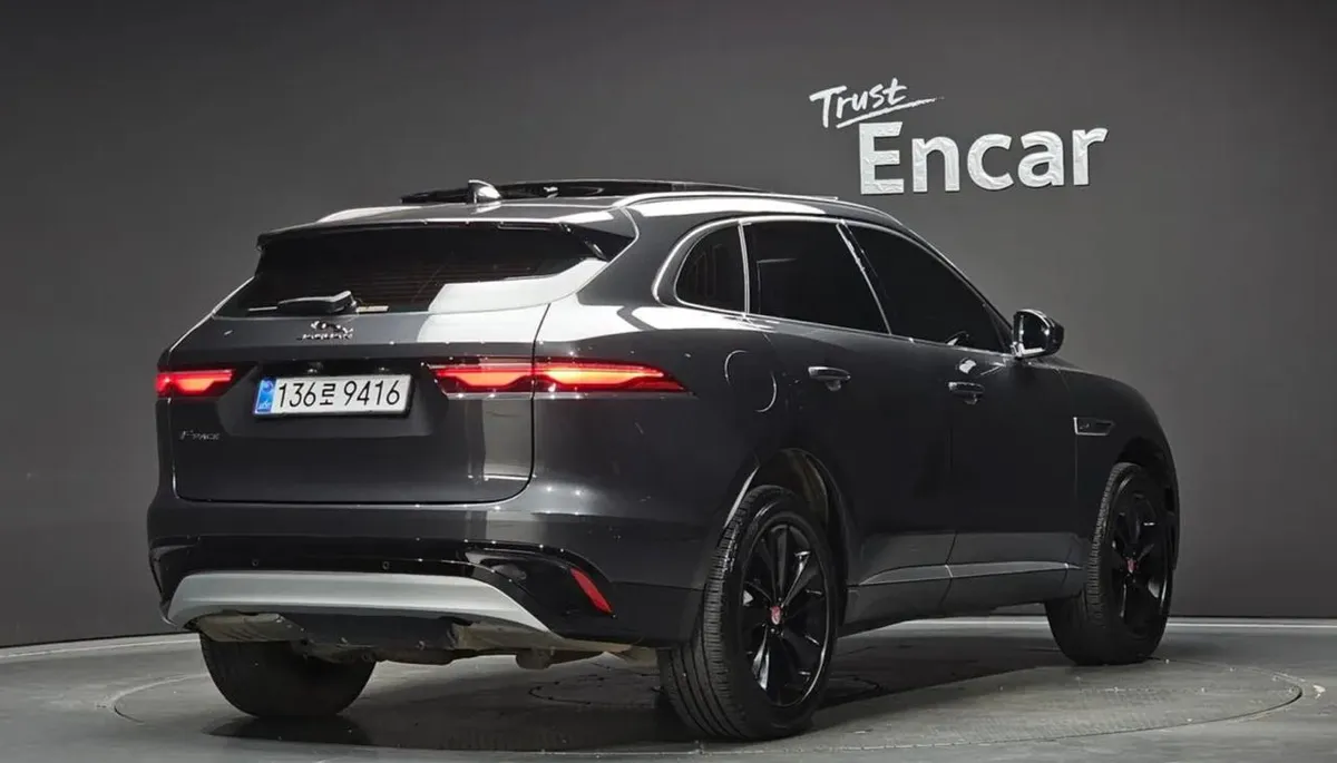 JAGUAR F-PACE 250 SE 2022