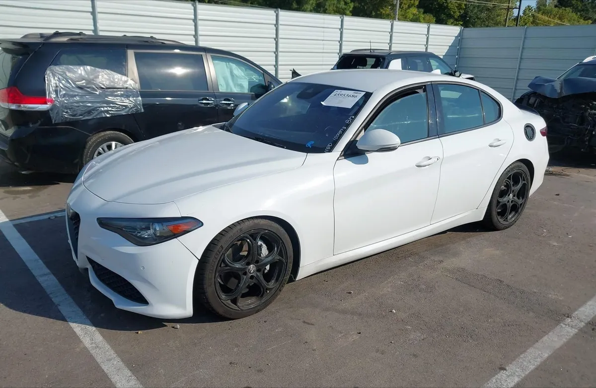 ALFA ROMEO GIULIA SPRINT 2022