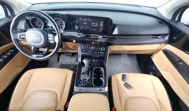 KIA CARNIVAL PRESTIGE 2022