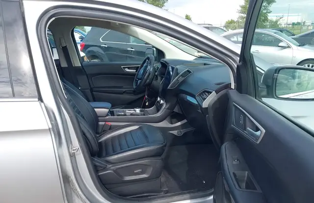 FORD EDGE SEL 2023