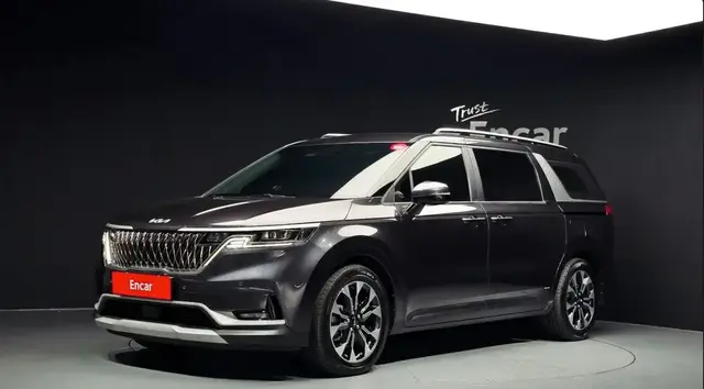 KIA CARNIVAL PRESTIGE 2023
