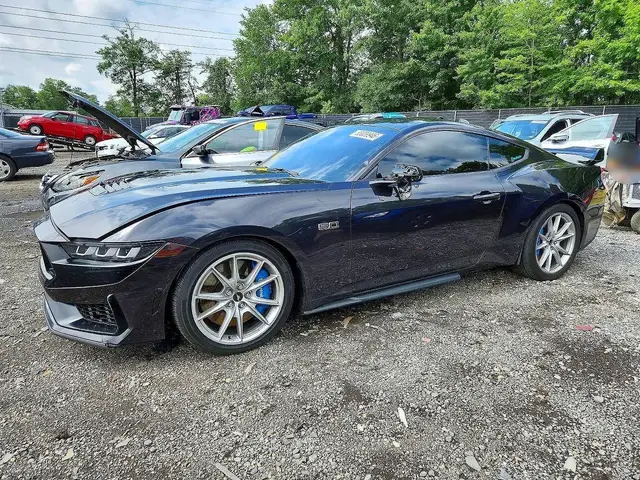 FORD MUSTANG GT 2024
