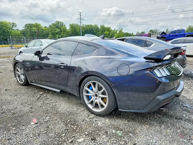 FORD MUSTANG GT 2024