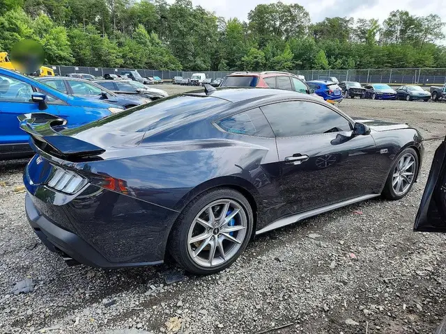 FORD MUSTANG GT 2024