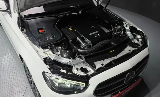 MERCEDES-BENZ E250 AR-GARDE 2022