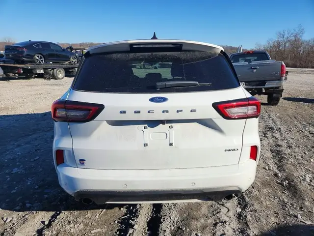 FORD ESCAPE ST LINE 2023
