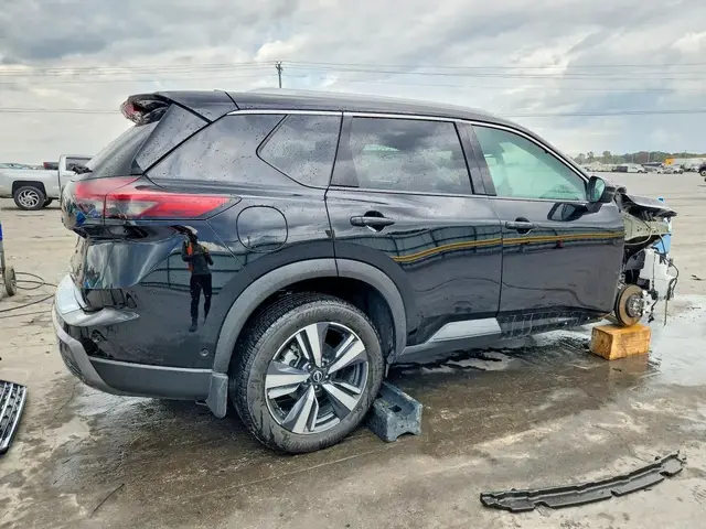 NISSAN ROGUE SL 2025