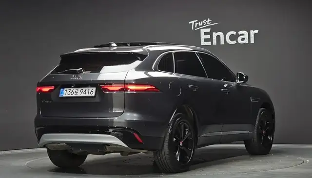 JAGUAR F-PACE 250 SE 2022
