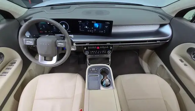 HYUNDAI IONIQ EXCLUSIVE 2025