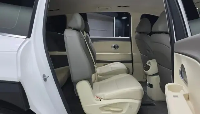 HYUNDAI IONIQ EXCLUSIVE 2025
