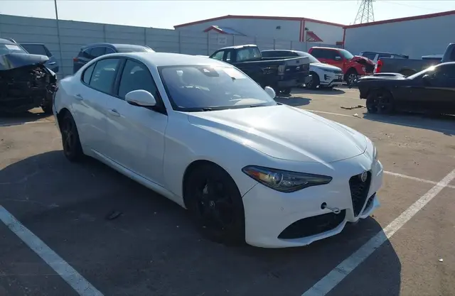 ALFA ROMEO GIULIA SPRINT 2022