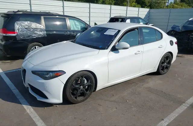 ALFA ROMEO GIULIA SPRINT 2022