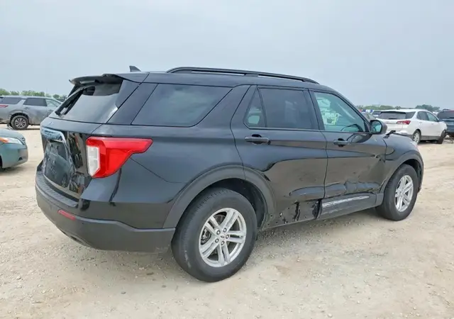 FORD EXPLORER XLT 2024