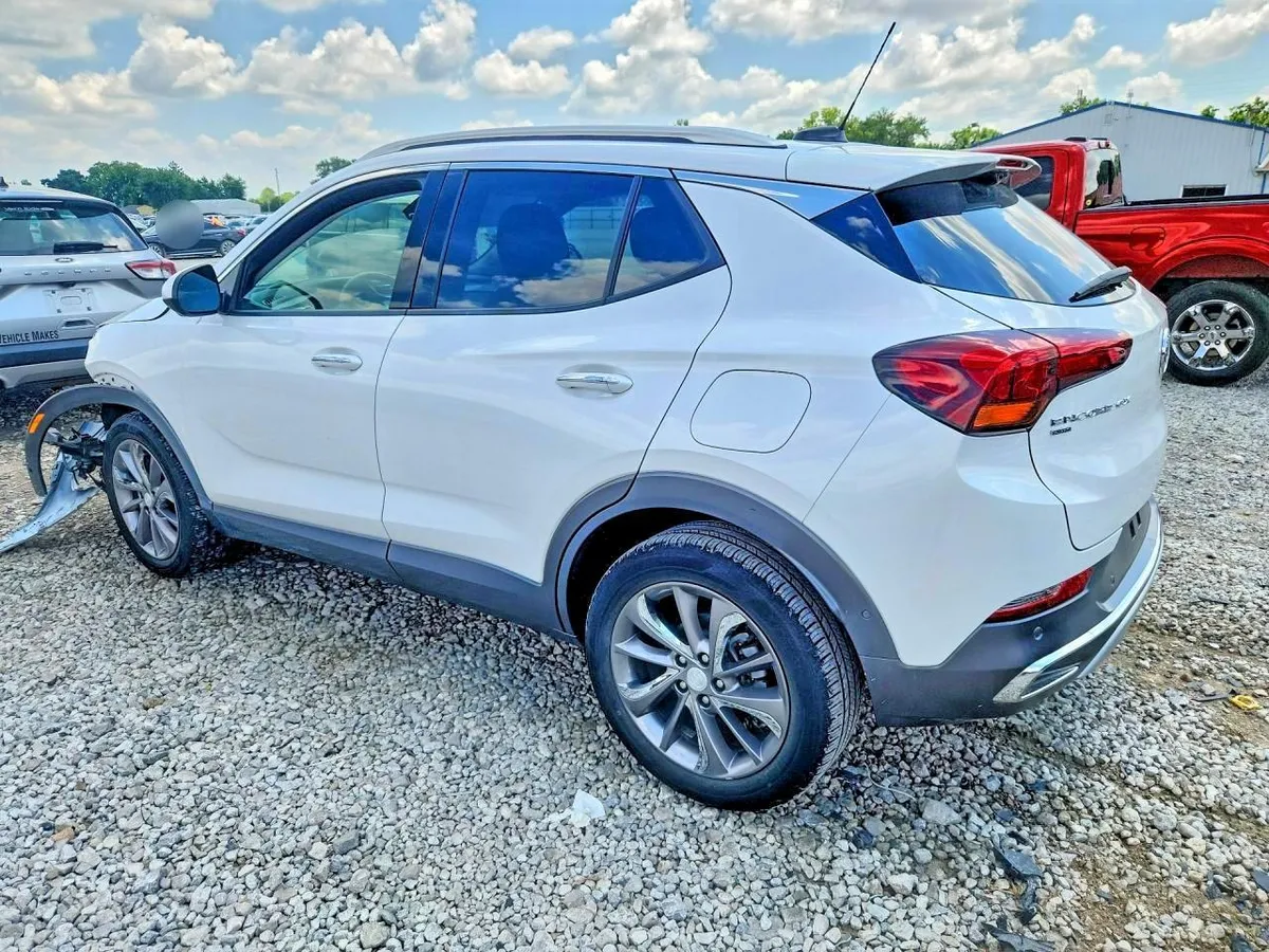 BUICK ENCORE ESSENCE 2022