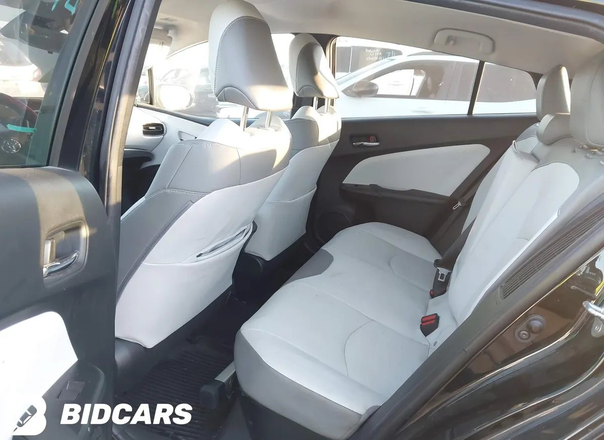 TOYOTA PRIUS 2022
