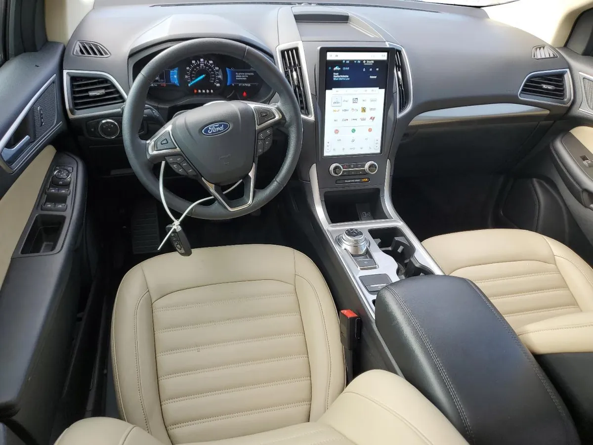 FORD EDGE SEL 2023