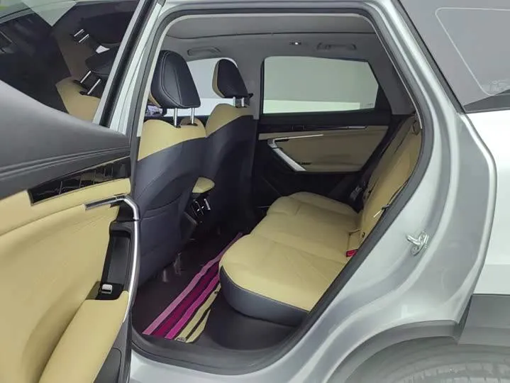 GEELY BOYUE L PREMIUM 2023