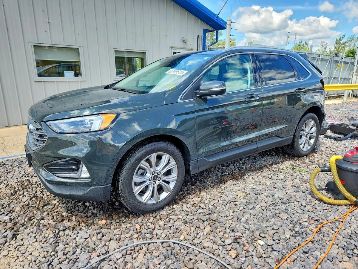 FORD EDGE TITANIUM AWD 2023
