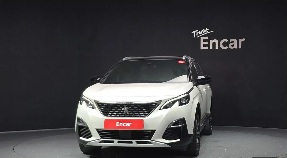 PEUGEOT 5008 2018