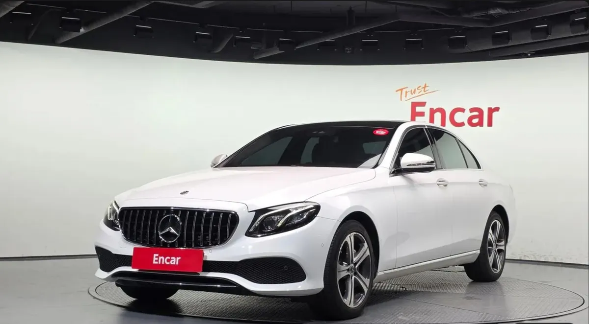 MERCEDES-BENZ W213 E220D AVANTGARDE 2019
