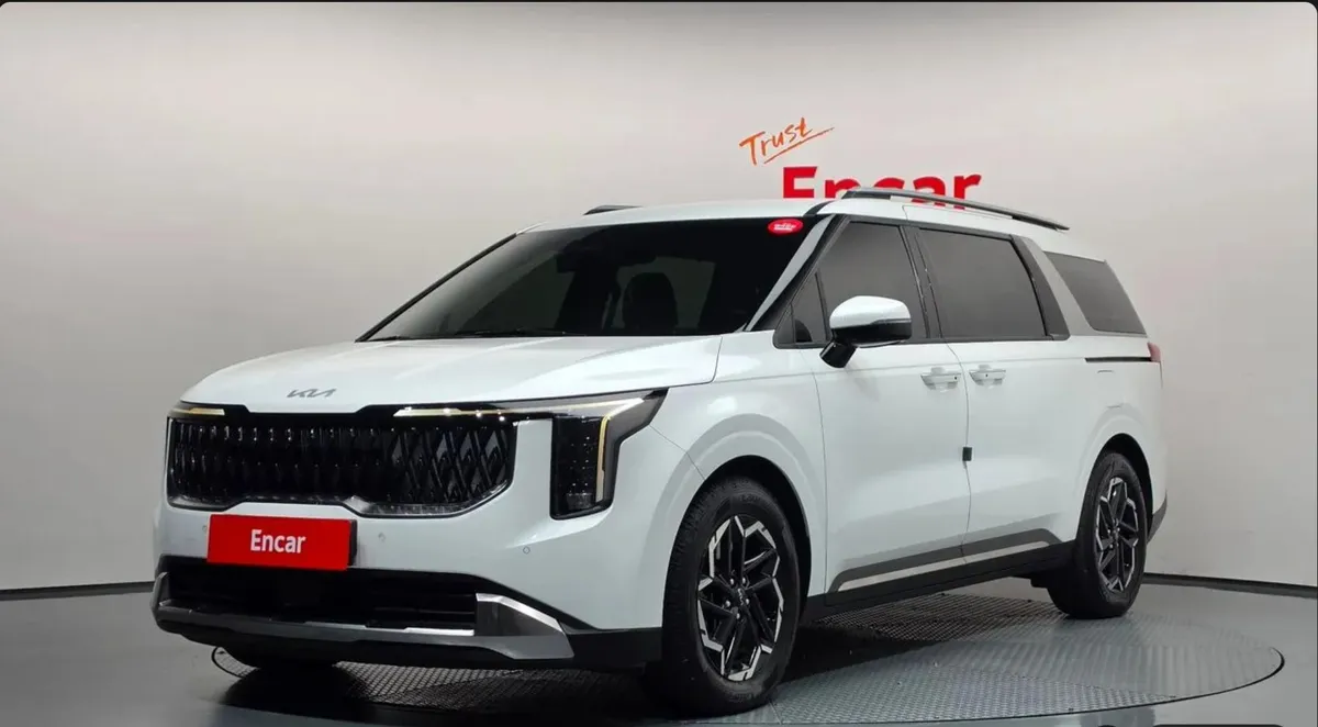 KIA CARNIVAL NOBLESSE 2023