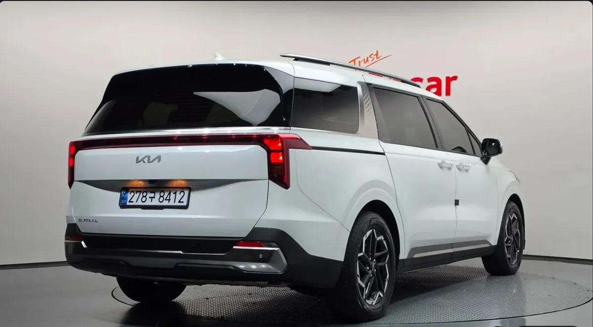 KIA CARNIVAL NOBLESSE 2023