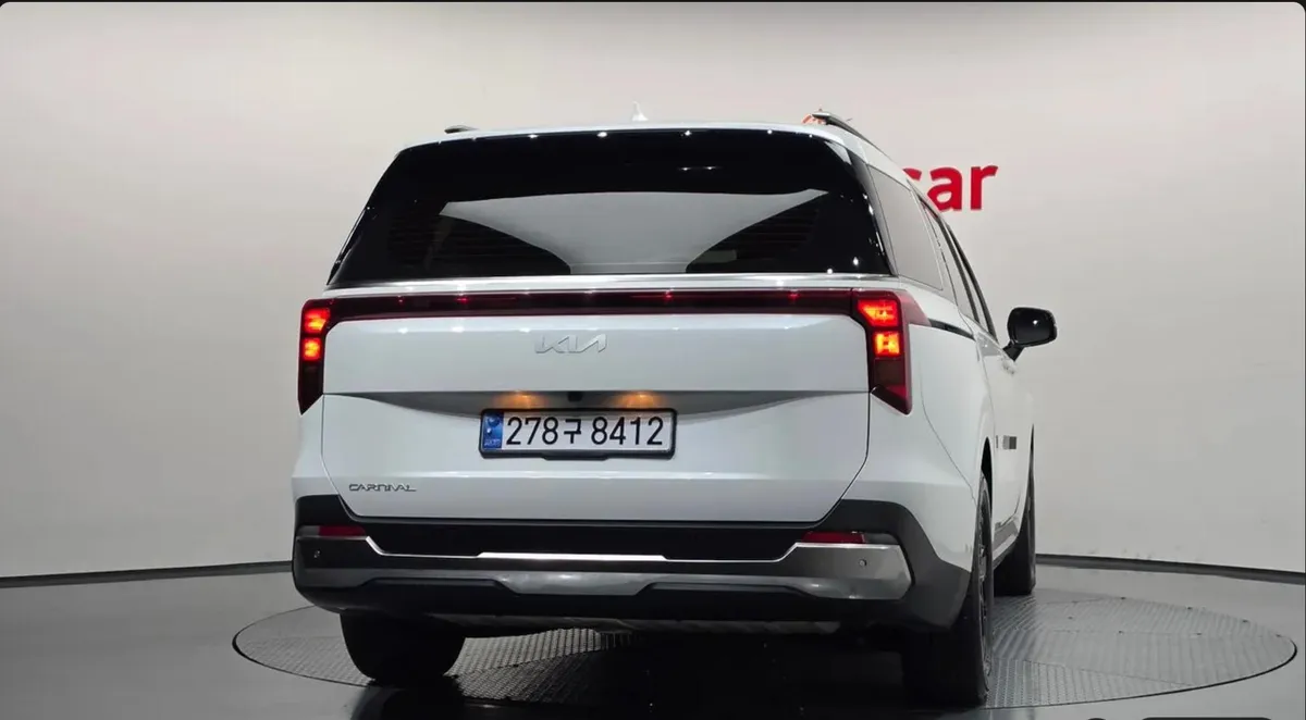 KIA CARNIVAL NOBLESSE 2023