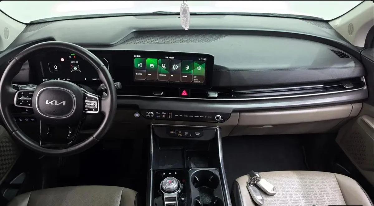 KIA CARNIVAL NOBLESSE 2023