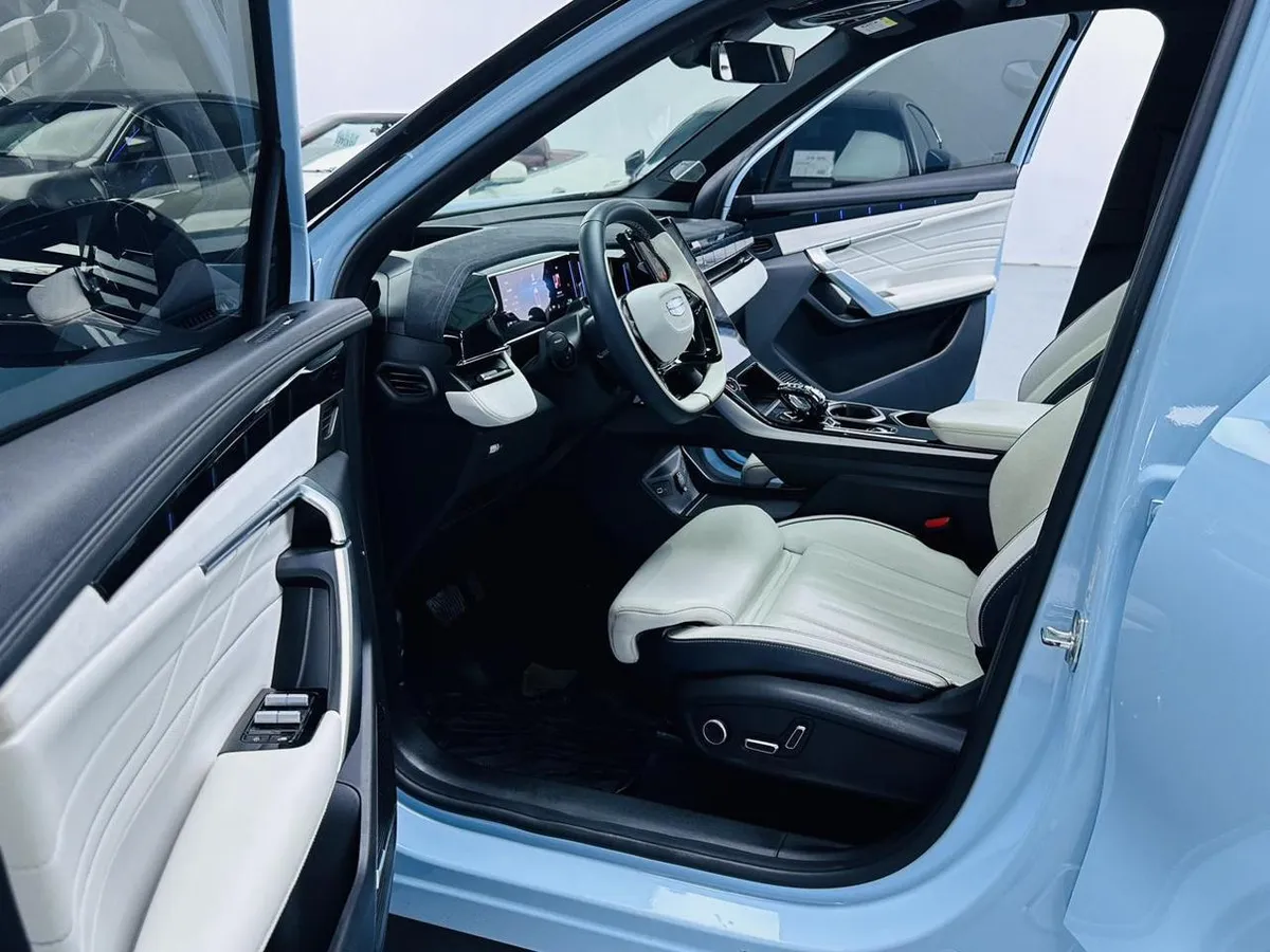 GEELY BOYUE L 2023