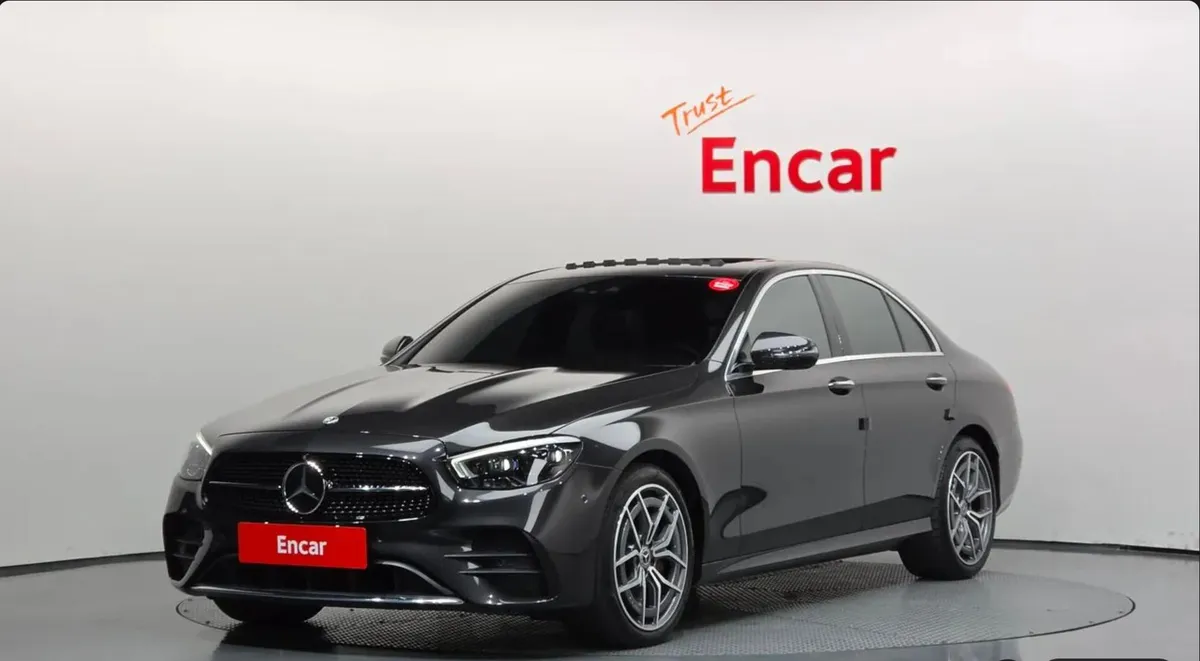 MERCEDES-BENZ W213 E220D 4MATIC 2022