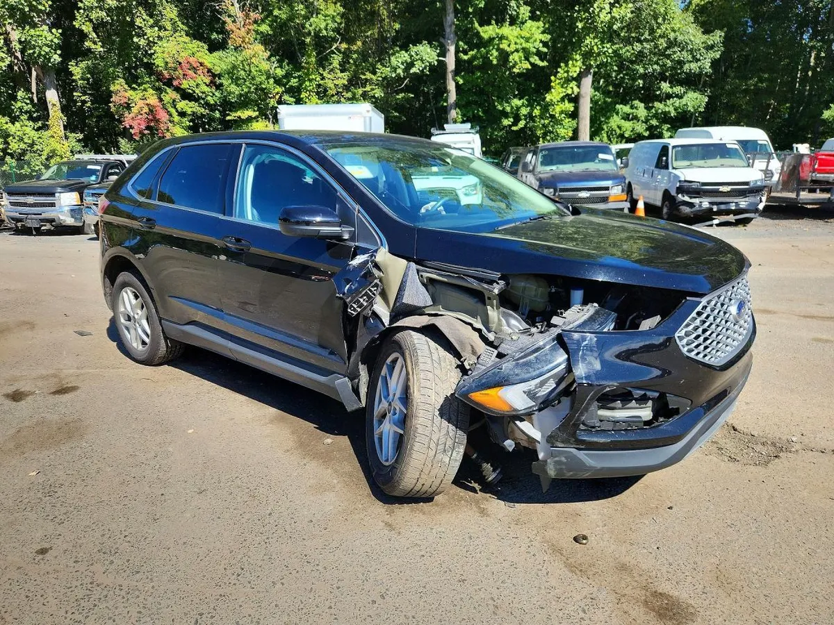 FORD EDGE SEL 2022