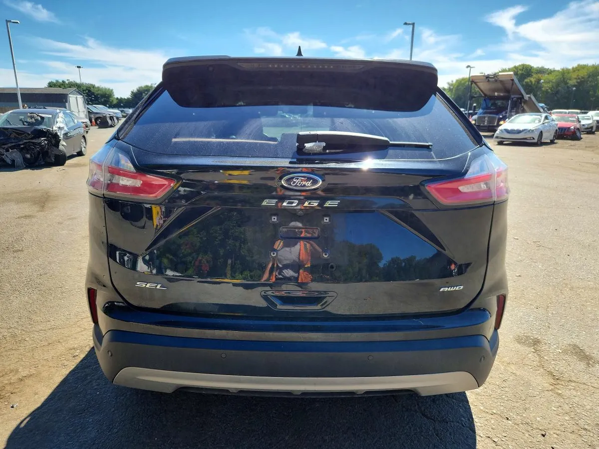 FORD EDGE SEL 2022