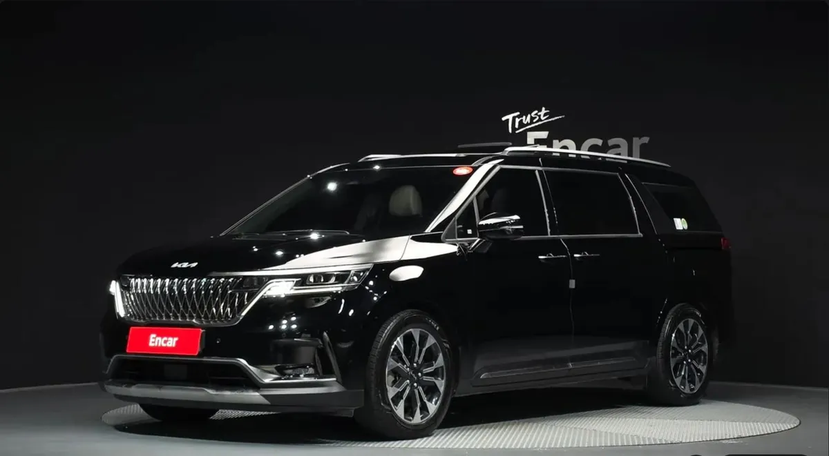 KIA CARNIVAL NOBLESSE 2023