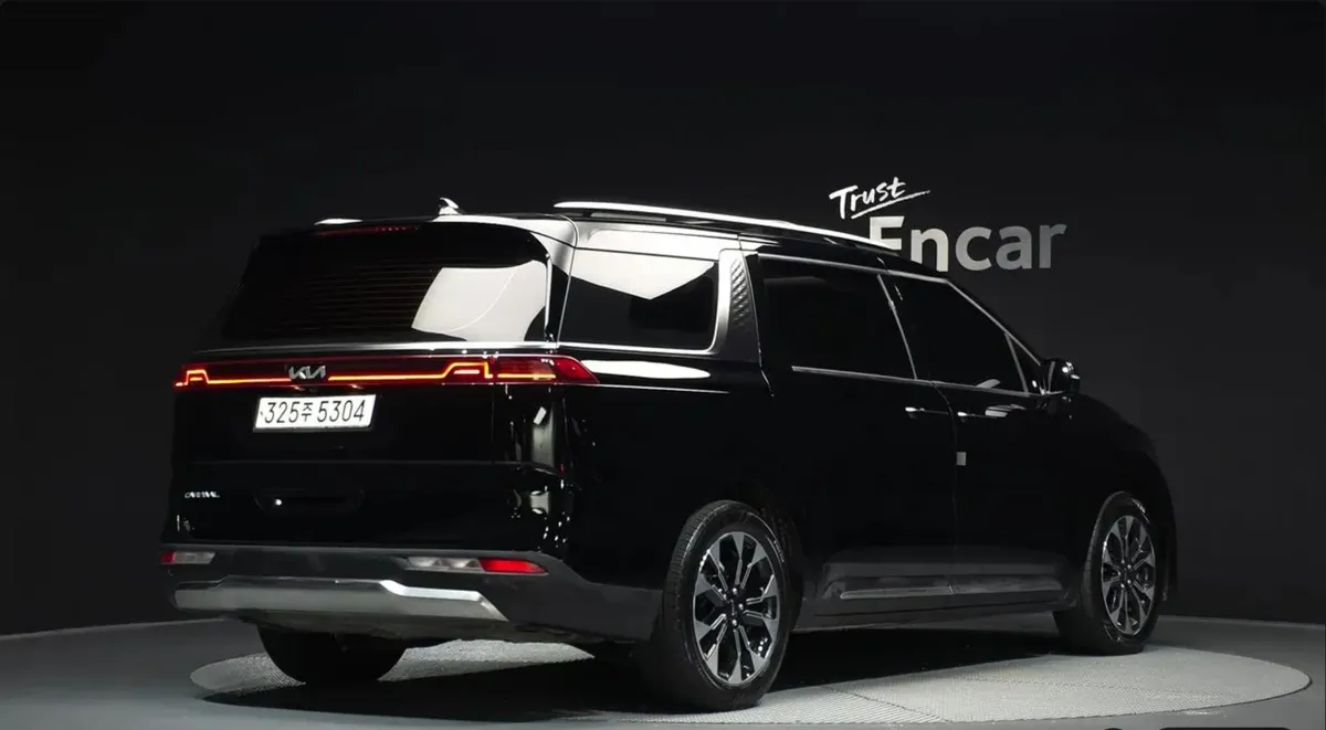 KIA CARNIVAL NOBLESSE 2023