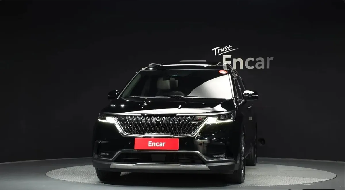 KIA CARNIVAL NOBLESSE 2023
