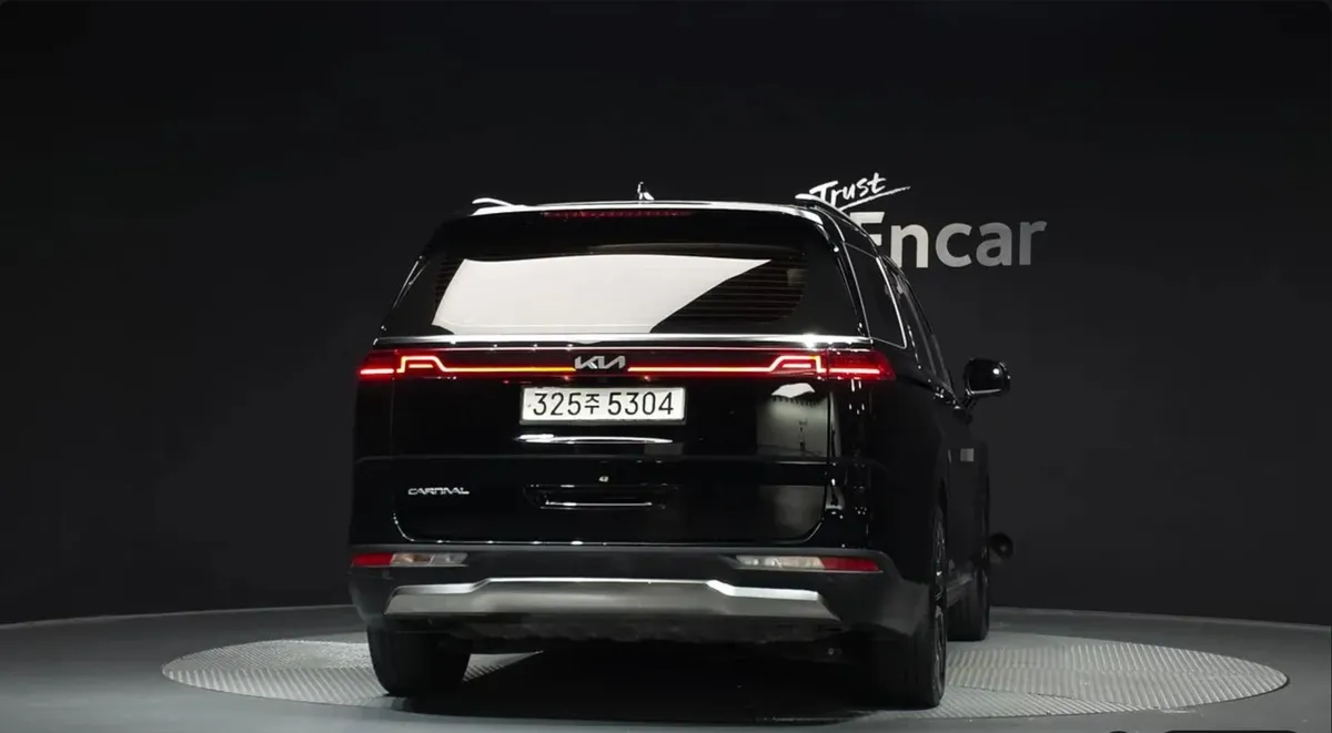 KIA CARNIVAL NOBLESSE 2023