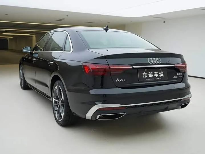 AUDI A4L 2022