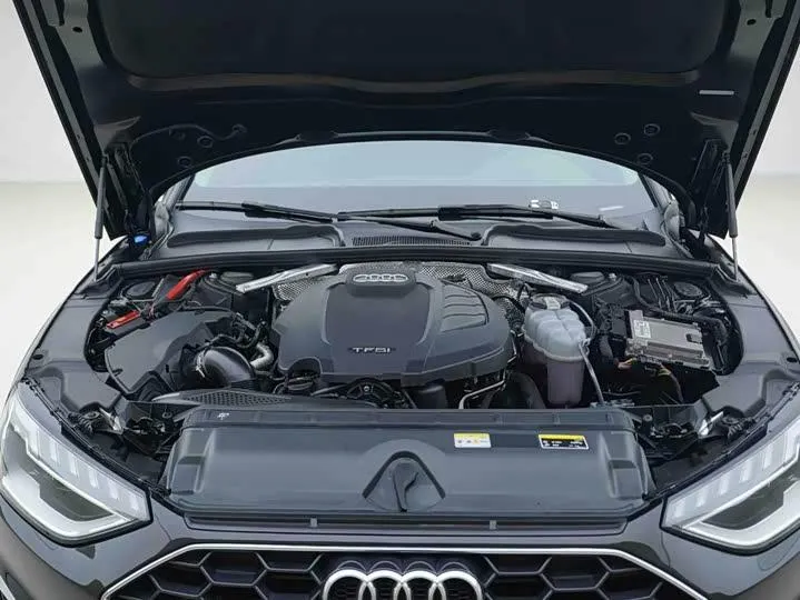 AUDI A4L 2022