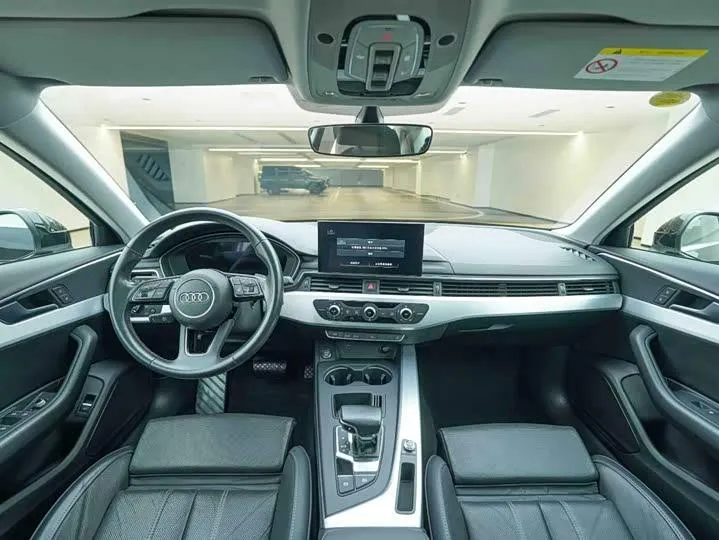 AUDI A4L 2022