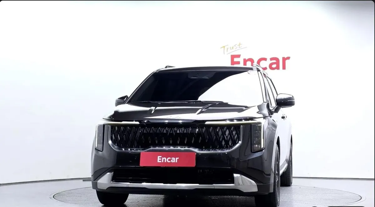 KIA CARNIVAL NOBLESSE 2023