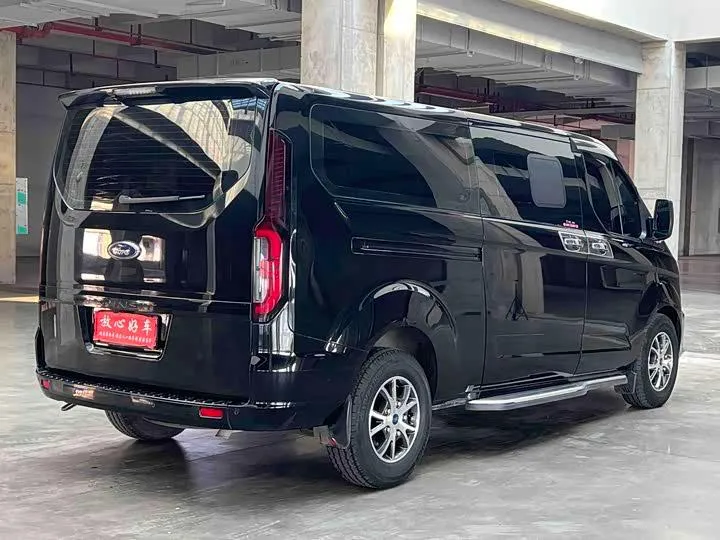 FORD TRANSIT 9 2023