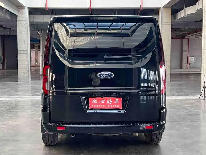 FORD TRANSIT 9 2023