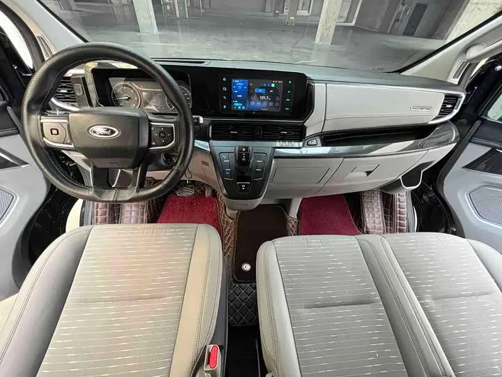 FORD TRANSIT 9 2023